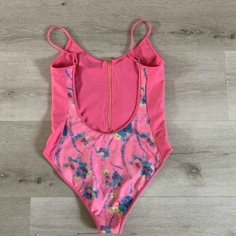 LOVESHACKFANCY X Beach Riot One Piece Cheryl Swimsuit Hint of Hibiscus L‎